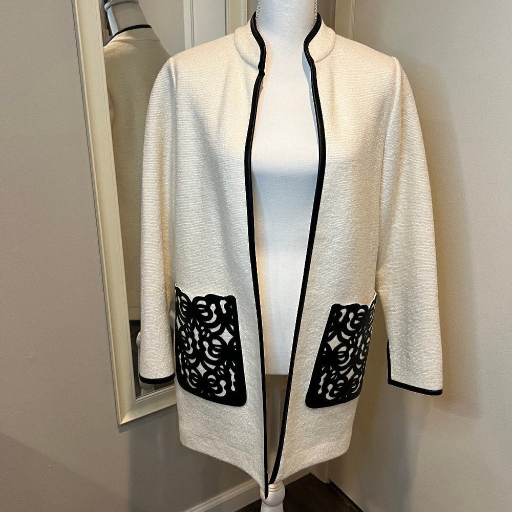Chico's Cream with Black trim Boiled Wool Pocket-Detail Jacket Size 0 -US S/4